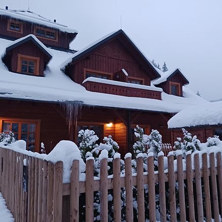 Apartman Jezerne Velké Karlovice Kültér fotó