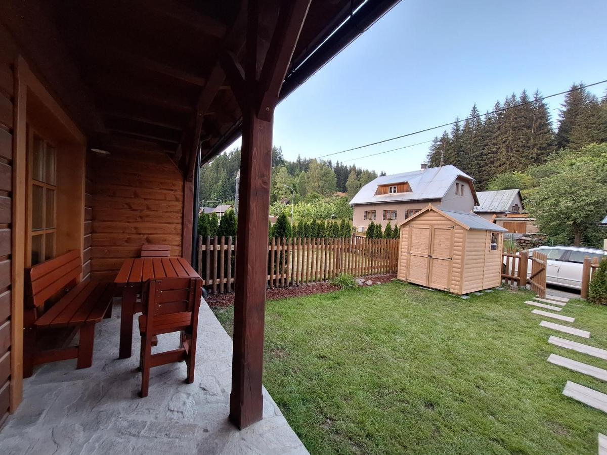 Apartman Jezerne Velké Karlovice Kültér fotó